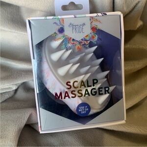 White Scalp Massager SCALP MASSAGER USE IT WET OR DRY